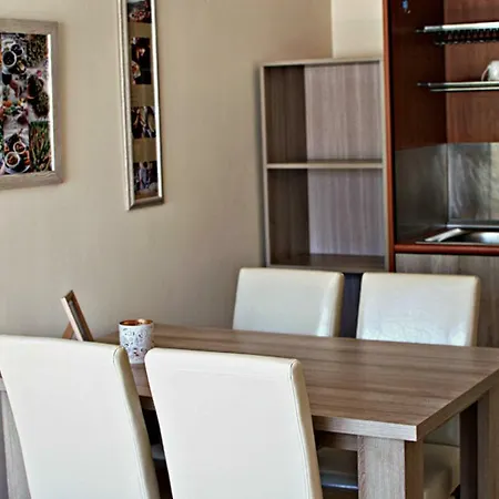 Castor - The Spartan Home Extérieur photo